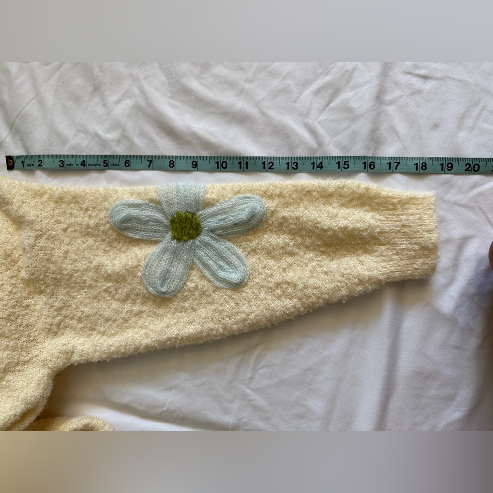 Women’s crochet flower cozy sweater size M granny core hippie boho‎ artsy - Picture 7 of 13
